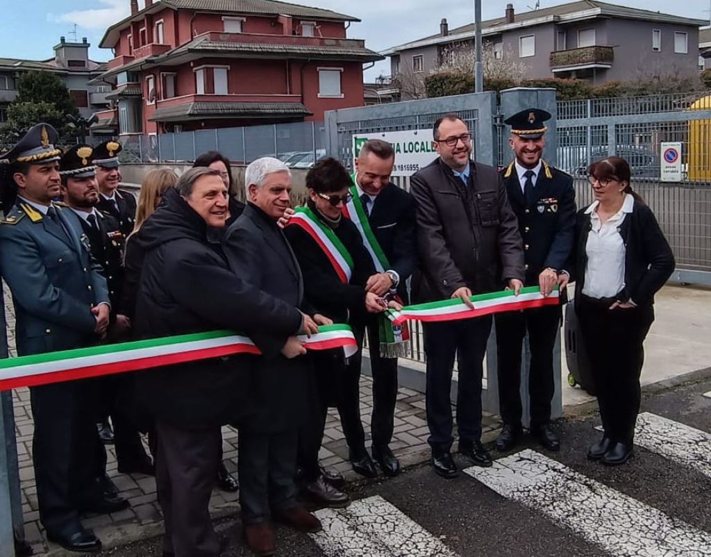 POLIZIA LOCALE, ASSESSORI LA RUSSA E COMAZZI INAUGURANO COMANDO UNICO POGLIANO MILANESE E NERVIANO